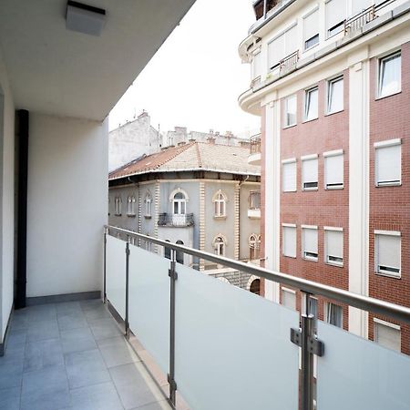 Vig Apartment - With Private Parking Budapest Extérieur photo