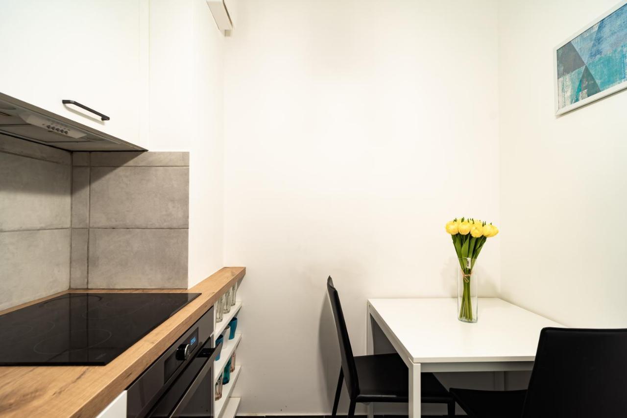 Vig Apartment - With Private Parking Budapest Extérieur photo