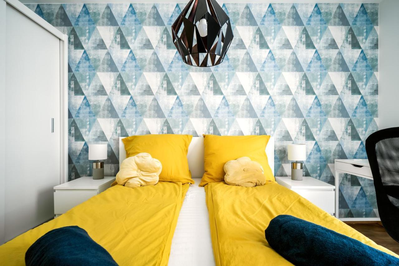 Vig Apartment - With Private Parking Budapest Extérieur photo