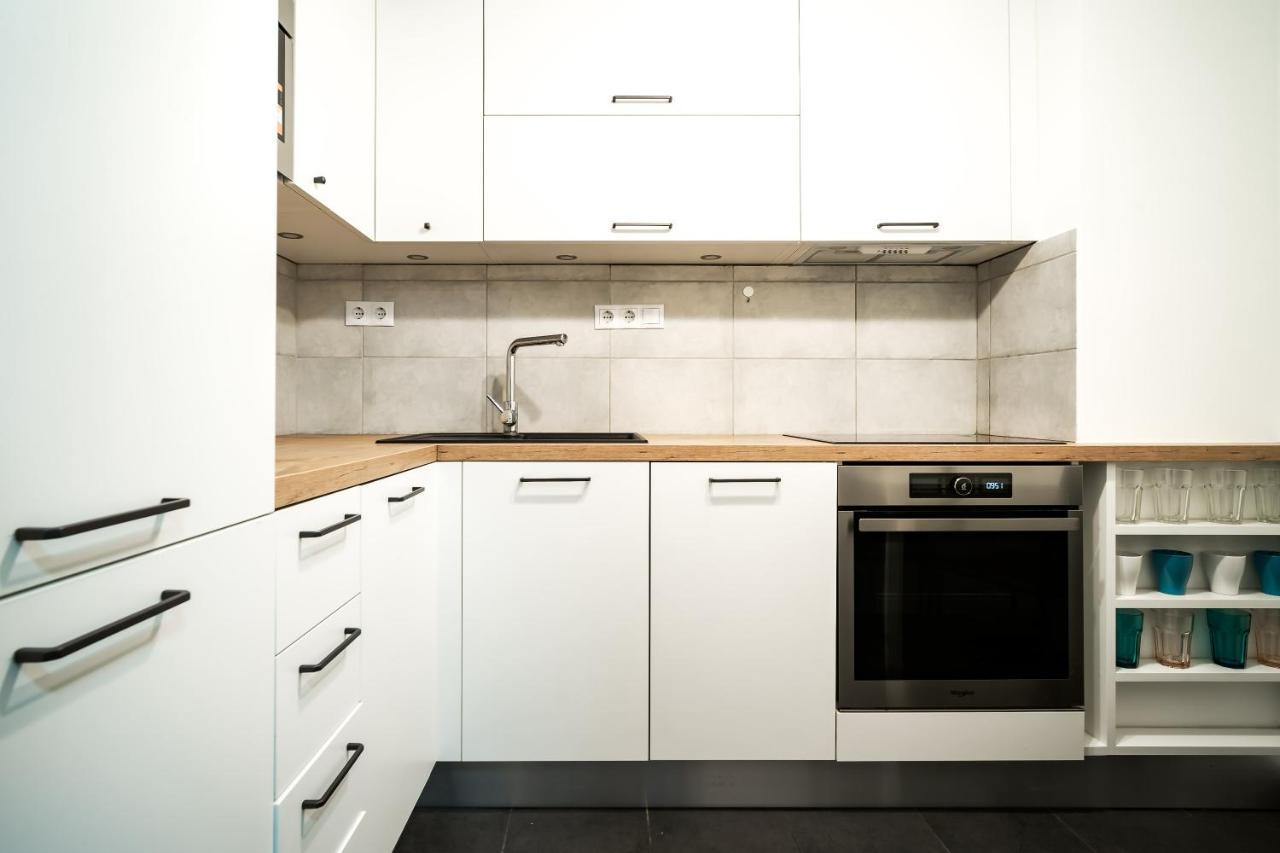 Vig Apartment - With Private Parking Budapest Extérieur photo